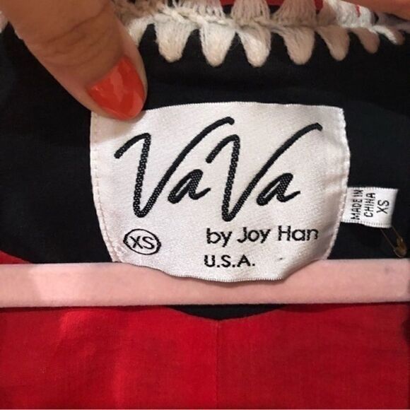 VaVa By Joy Han Embroidered Jacket - Picture 3 of 4